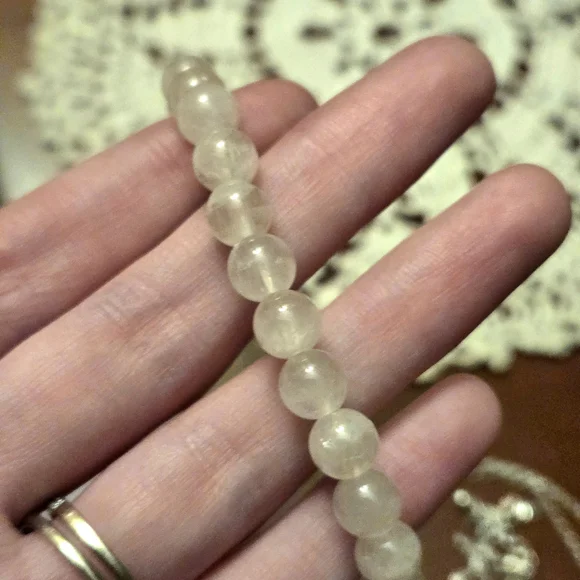 White Beaded Bracelet and Crystal Pendant Necklace Set - Unbranded - Picture 2 of 4